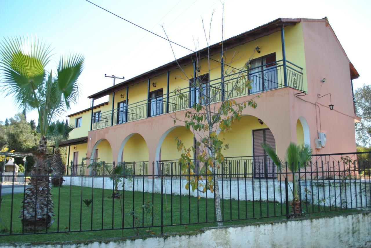 Palmyra Studios Kávos Exterior foto